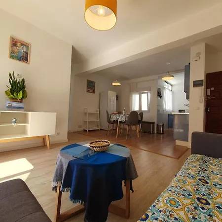 Casa La Paz Renovated In Center Fuengirola